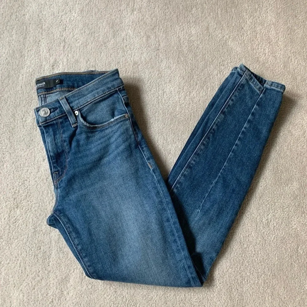 HUDSON Nico Super skinny with detailed front legs, size 24